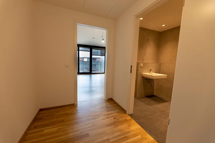 B4.9